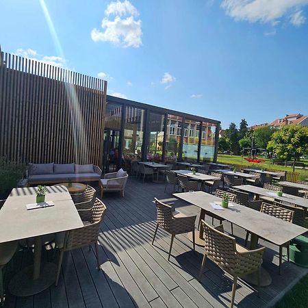 Santa Villa & Restaurant سريمسكا ميتروفيكا المظهر الخارجي الصورة