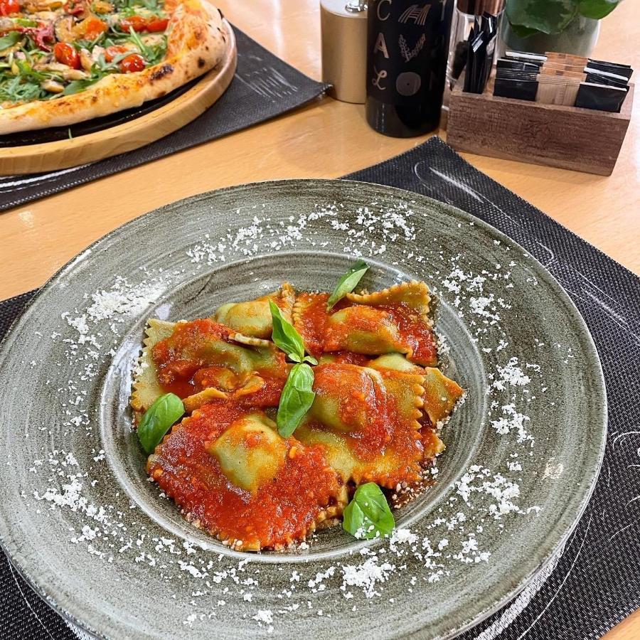 Santa Villa & Restaurant سريمسكا ميتروفيكا المظهر الخارجي الصورة